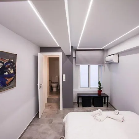 Exclusive New Modern At Syntagma Square Apartment *
